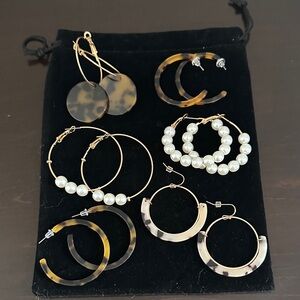 Elegant Tortoise Shell and Pearl Earring Set